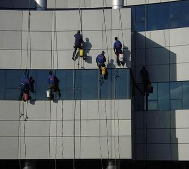 商務大樓外墻清洗